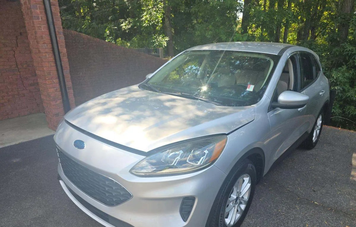 2020 FORD ESCAPE SE - 1