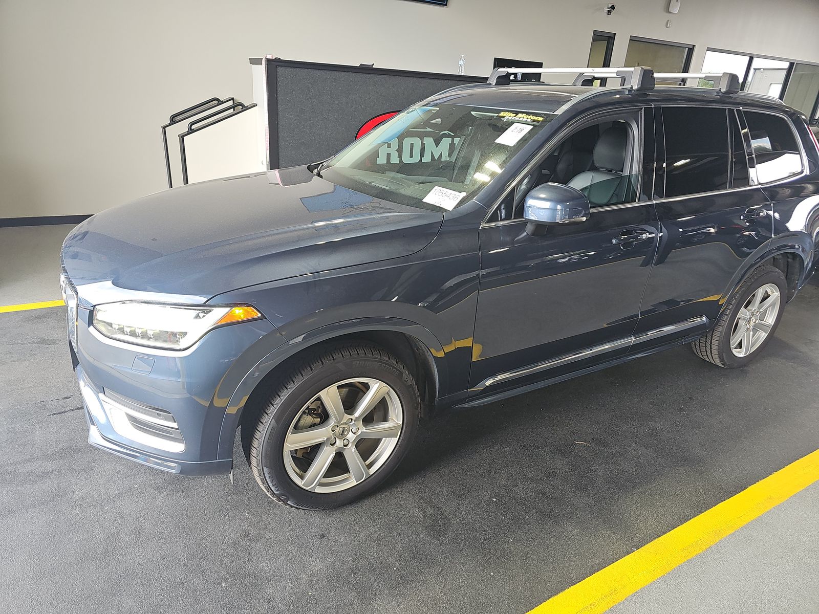 2024 VOLVO XC90 B5 Core - 1