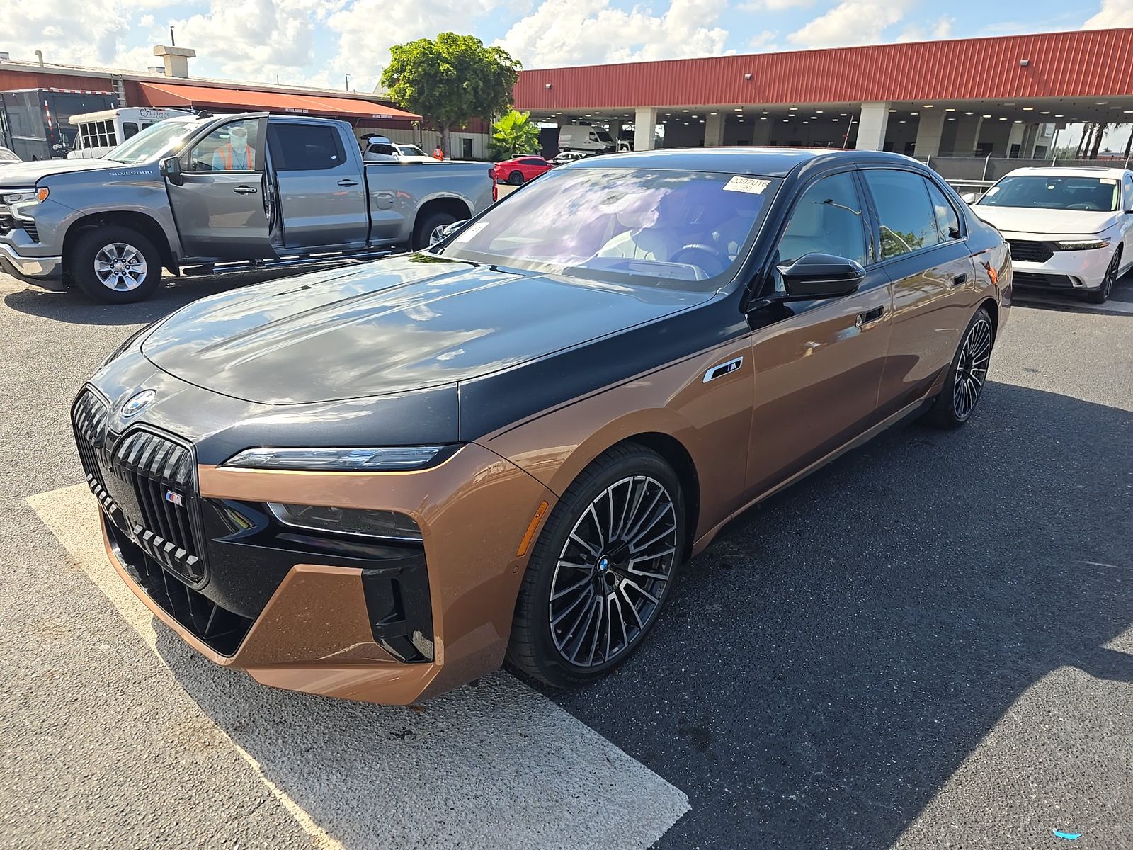 2025 BMW I7 M70 - 1