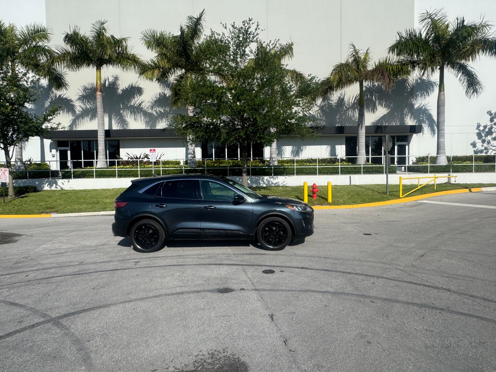 2022 FORD ESCAPE SEL - 1