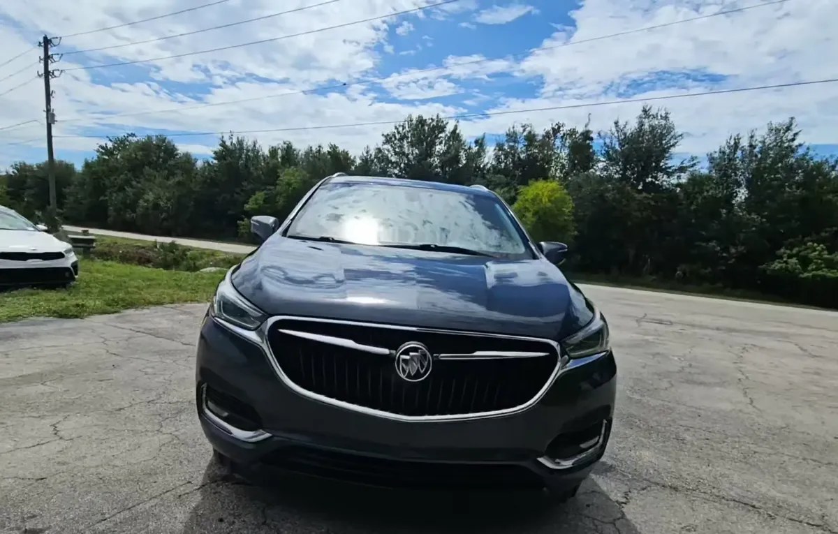 2019 BUICK ENCLAVE Essence - 1