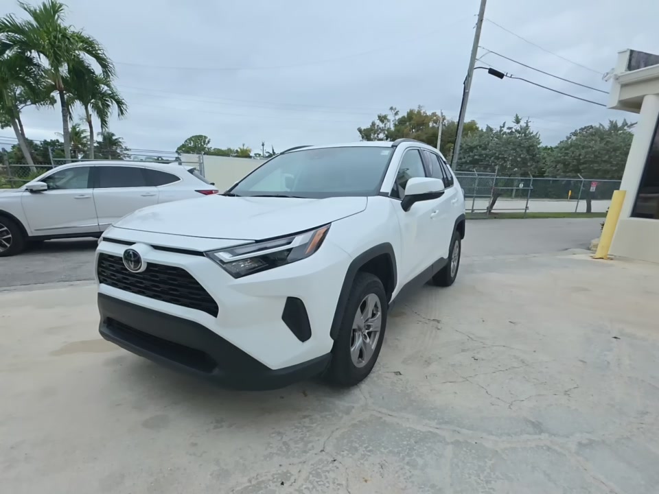 2025 TOYOTA RAV4 XLE - 1
