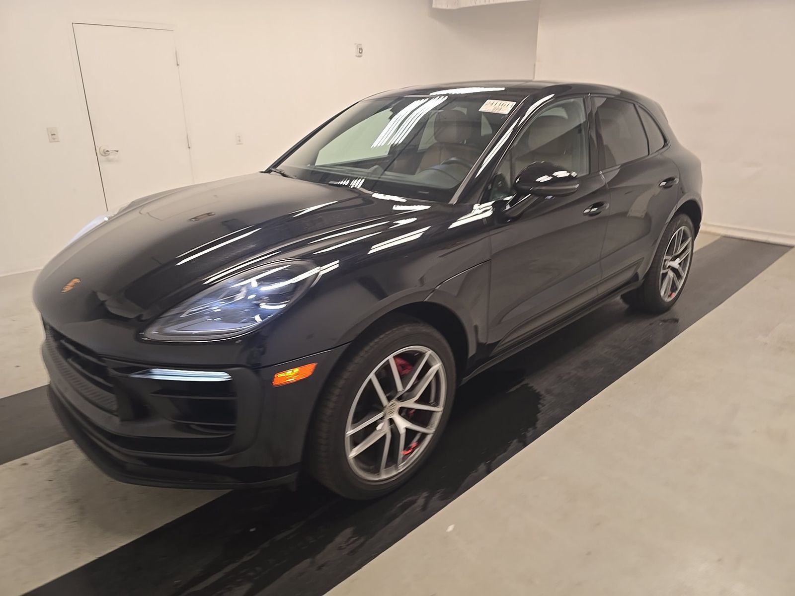 2023 PORSCHE MACAN S - 1