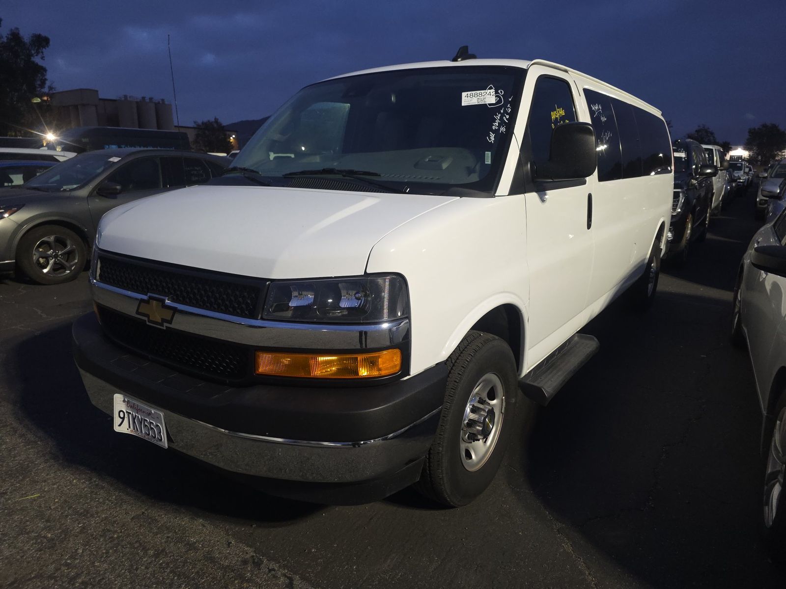 2025 CHEVROLET EXPRESS 3500 LT - 1