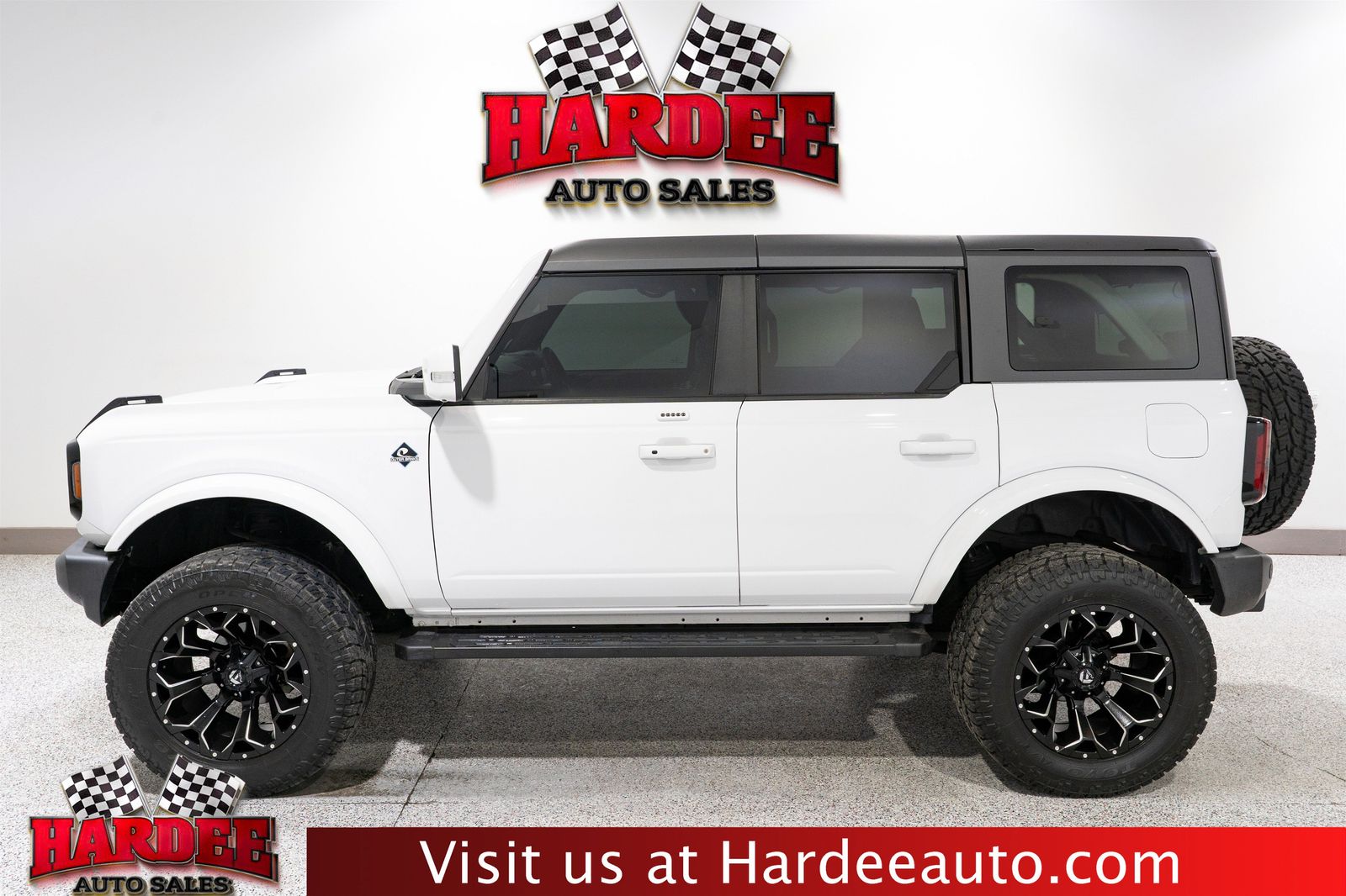 2023 FORD BRONCO OUTER Banks - 1