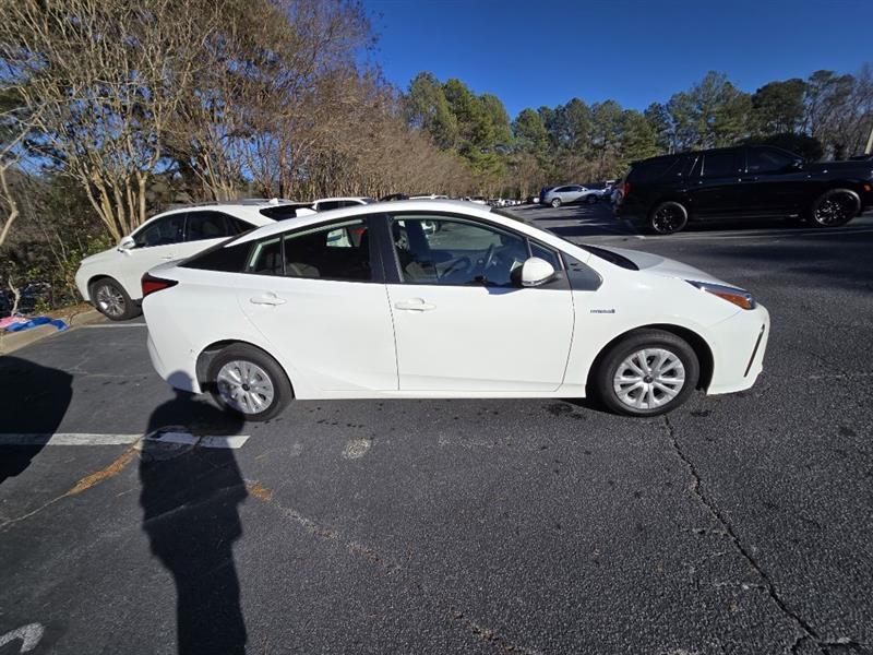2022 TOYOTA PRIUS LE - 1