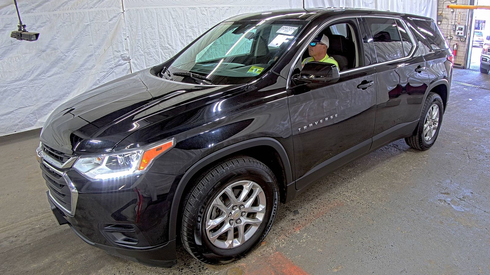 2019 CHEVROLET TRAVERSE LS - 1