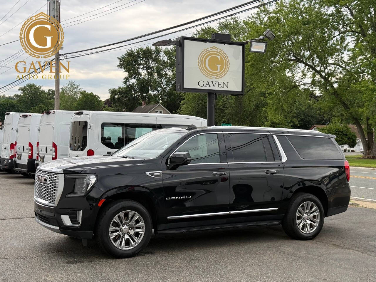 2023 GMC YUKON XL Denali - 1
