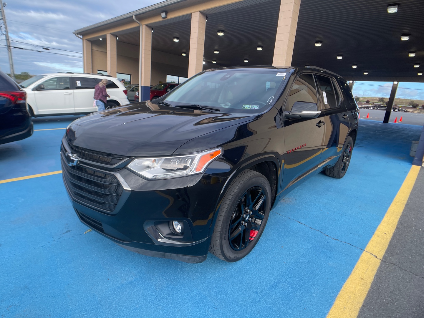 2021 CHEVROLET TRAVERSE Premier - 1