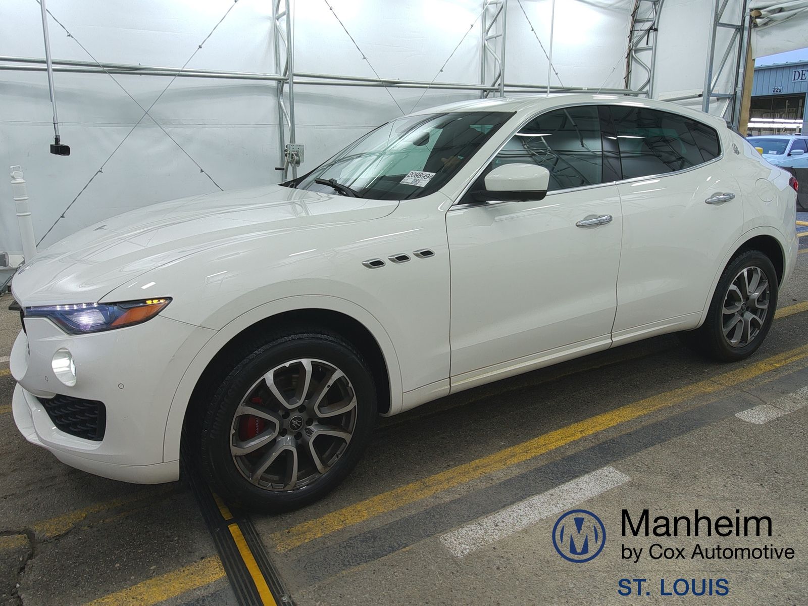 2021 MASERATI LEVANTE Base - 1