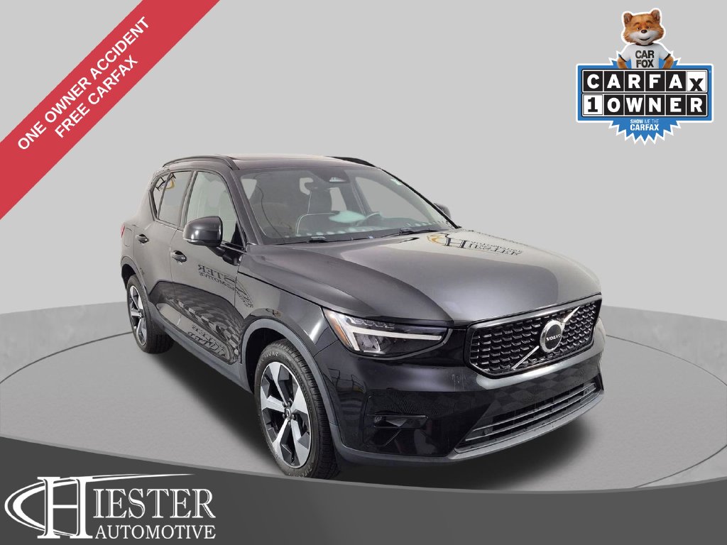 2023 VOLVO XC40 B5 Plus - 1