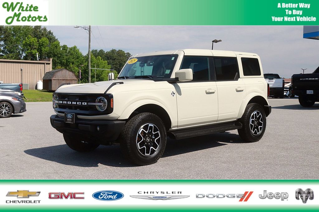 2025 FORD BRONCO OUTER Banks - 1