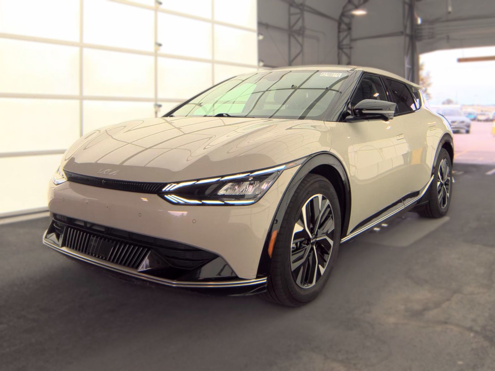 2023 KIA EV6 Wind - 1