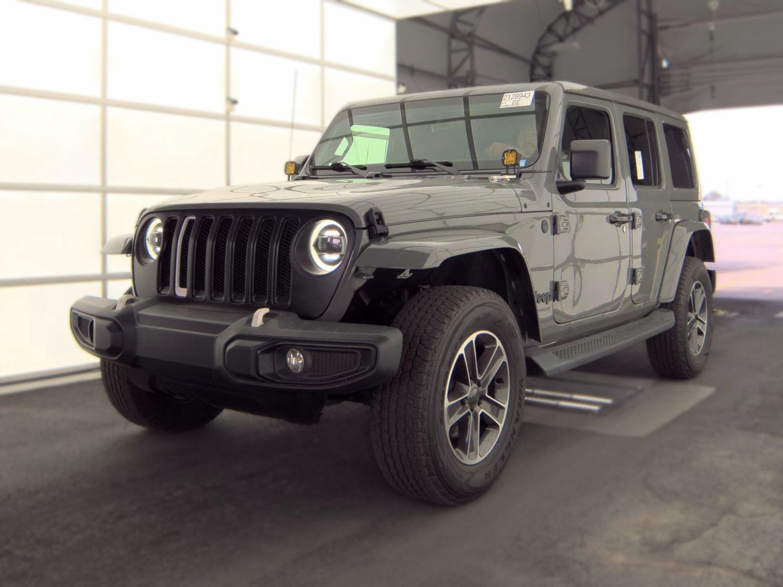2023 JEEP WRANGLER Sahara - 1
