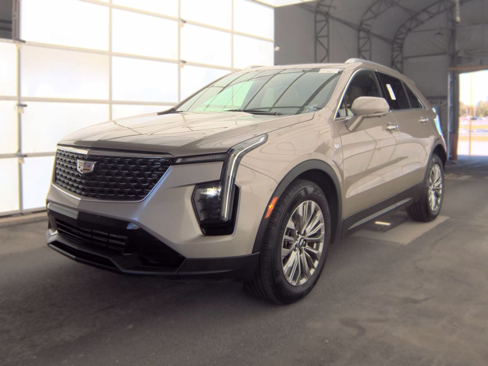 2025 CADILLAC XT4 PREMIUM Luxury - 1