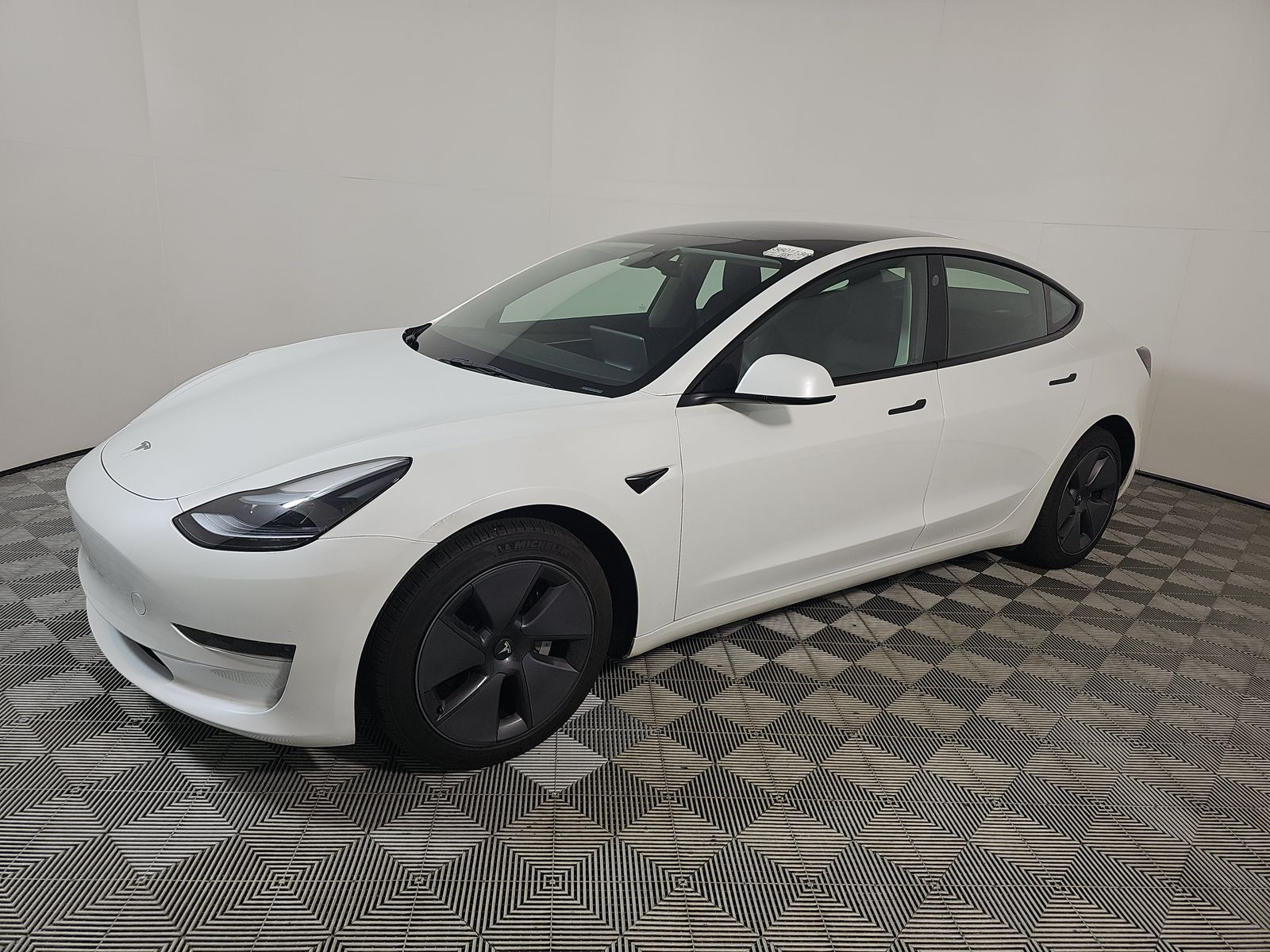 2023 TESLA MODEL 3 STANDARD Range - 1