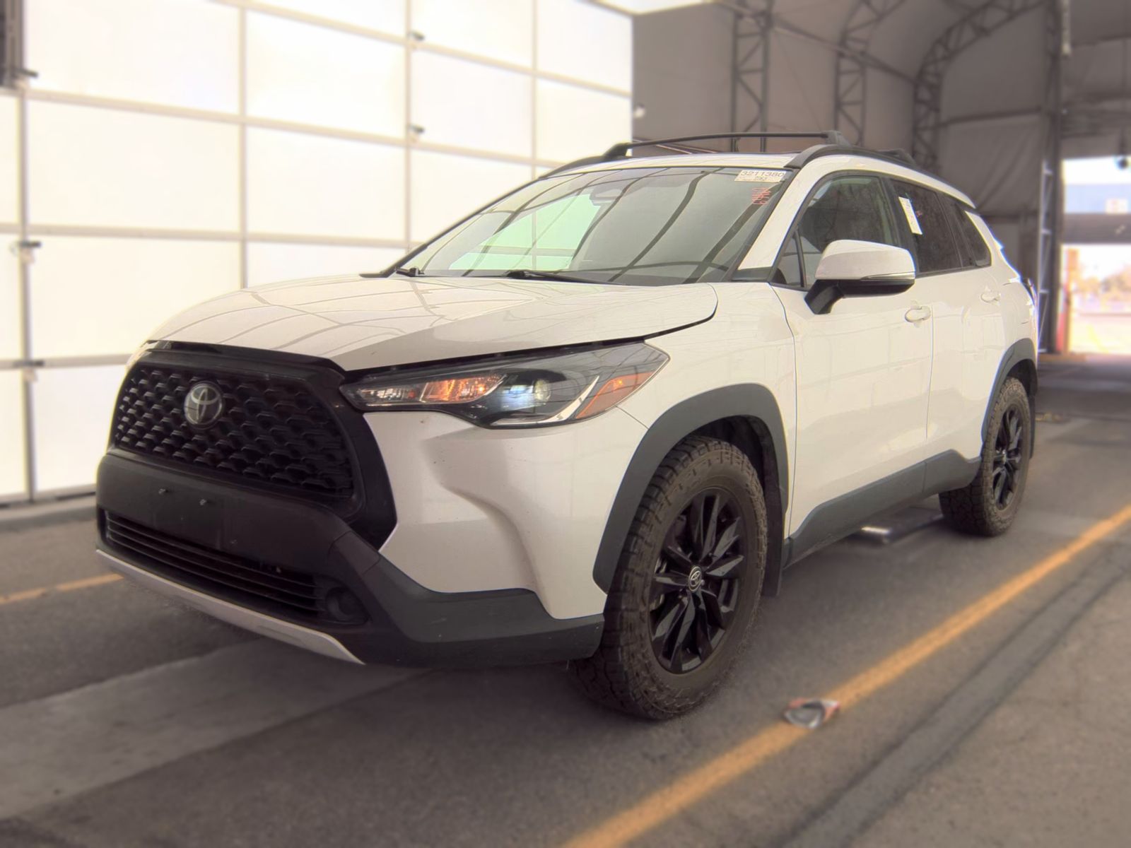 2023 TOYOTA COROLLA CROSS LE - 1