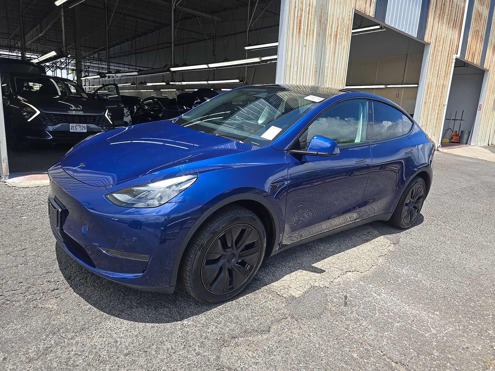 2025 TESLA MODEL Y LONG Range - 1