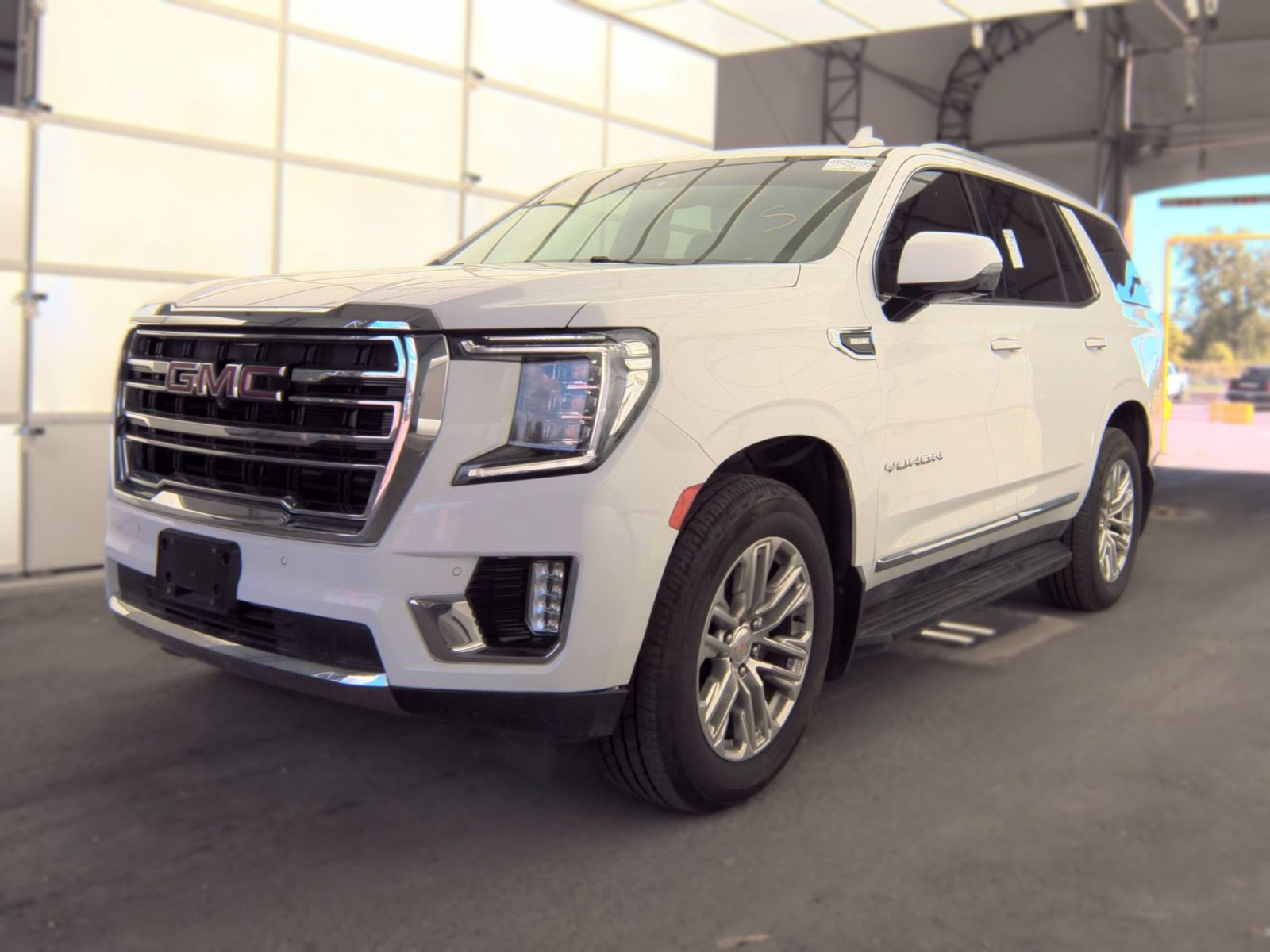 2021 GMC YUKON SLT - 1