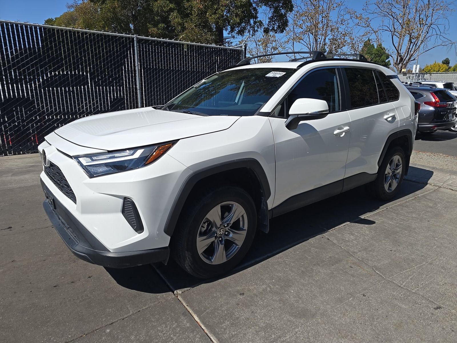 2023 TOYOTA RAV4 XLE - 1