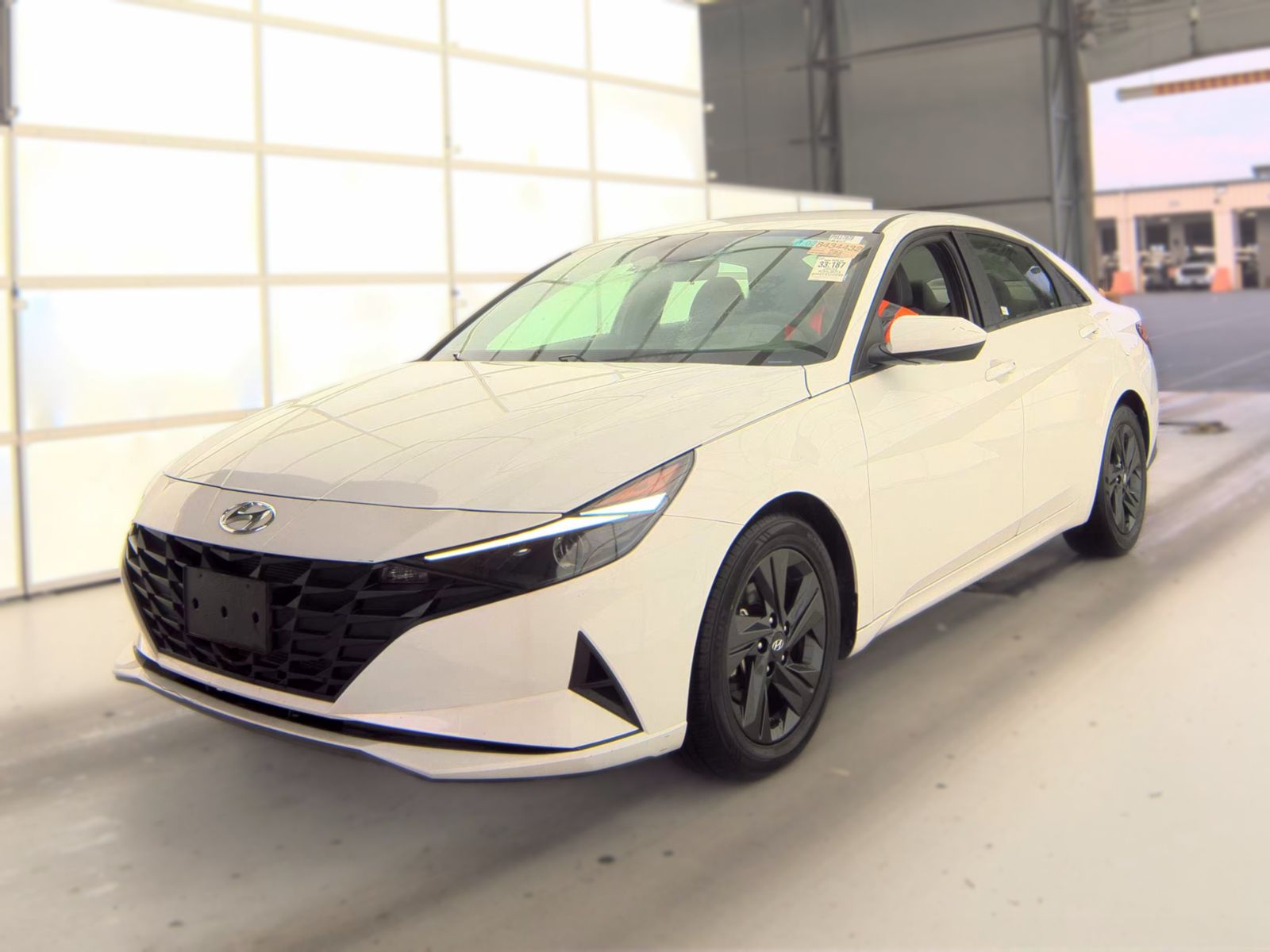 2023 HYUNDAI ELANTRA SEL - 1