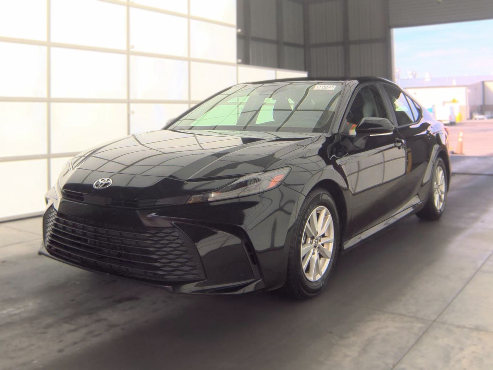 2025 TOYOTA CAMRY LE - 1