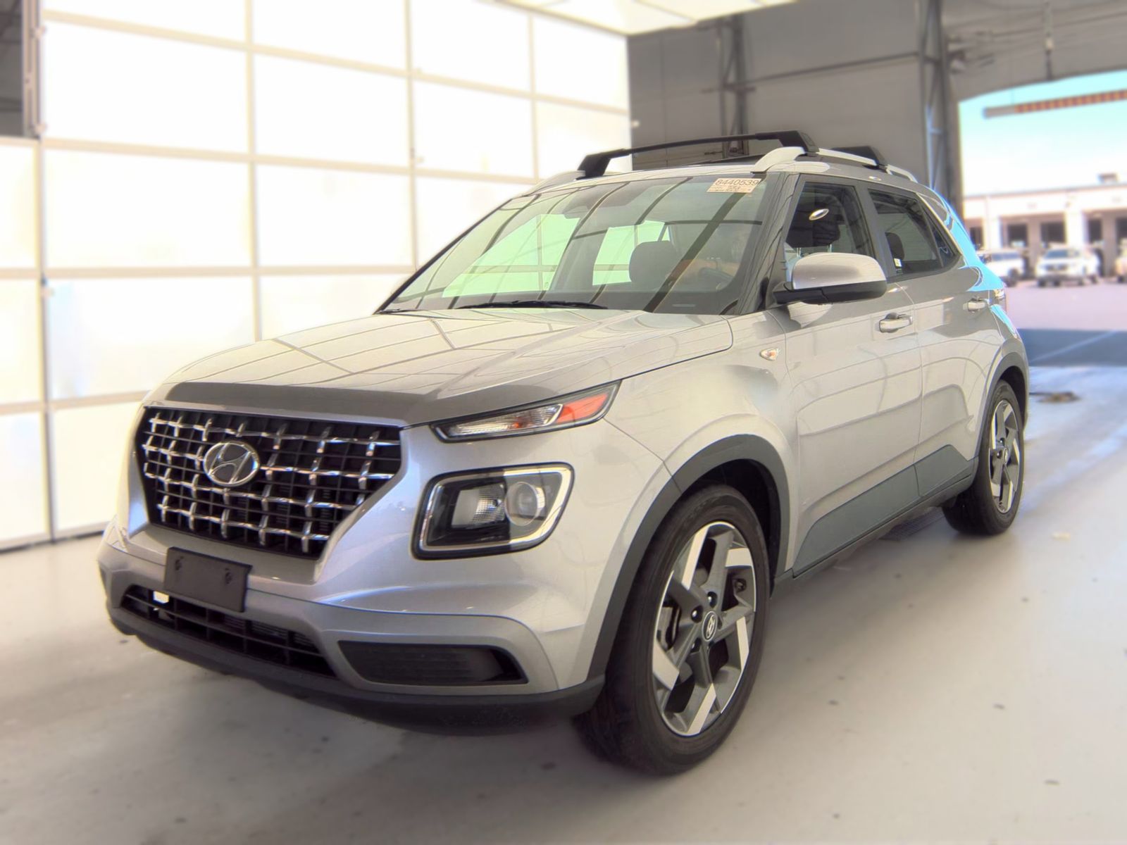 2023 HYUNDAI VENUE SEL - 1