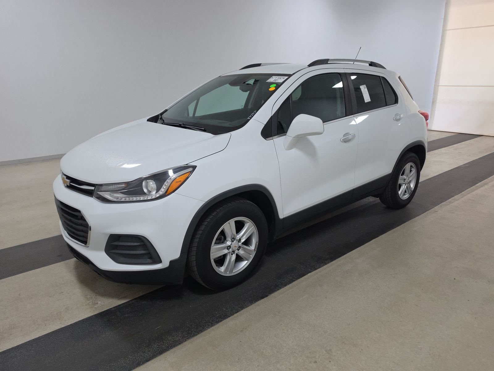 2020 CHEVROLET TRAX LT - 1