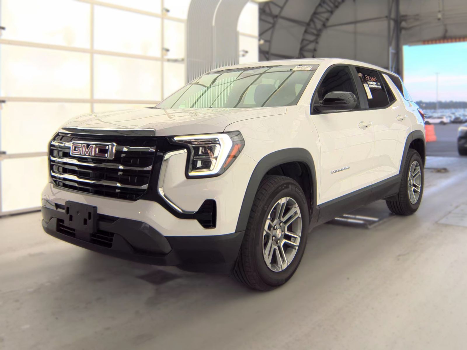 2025 GMC TERRAIN Elevation - 1