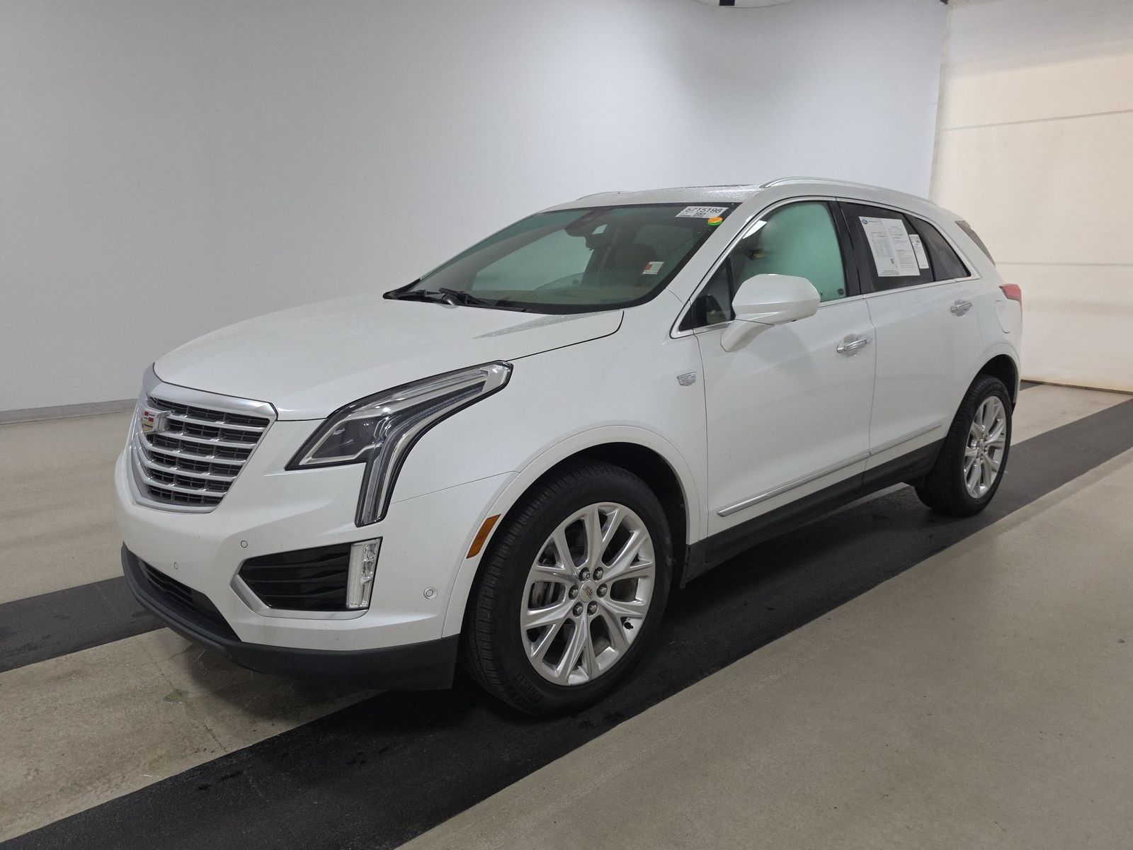 2019 CADILLAC XT5 Platinum - 1