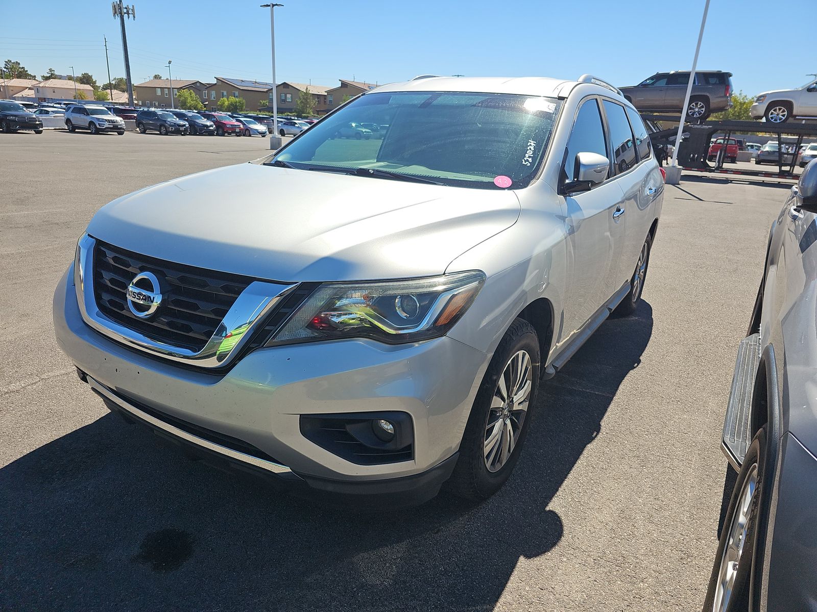 2018 NISSAN PATHFINDER SV - 1
