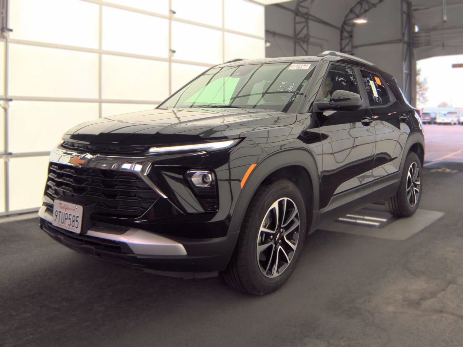 2025 CHEVROLET TRAILBLAZER LT - 1
