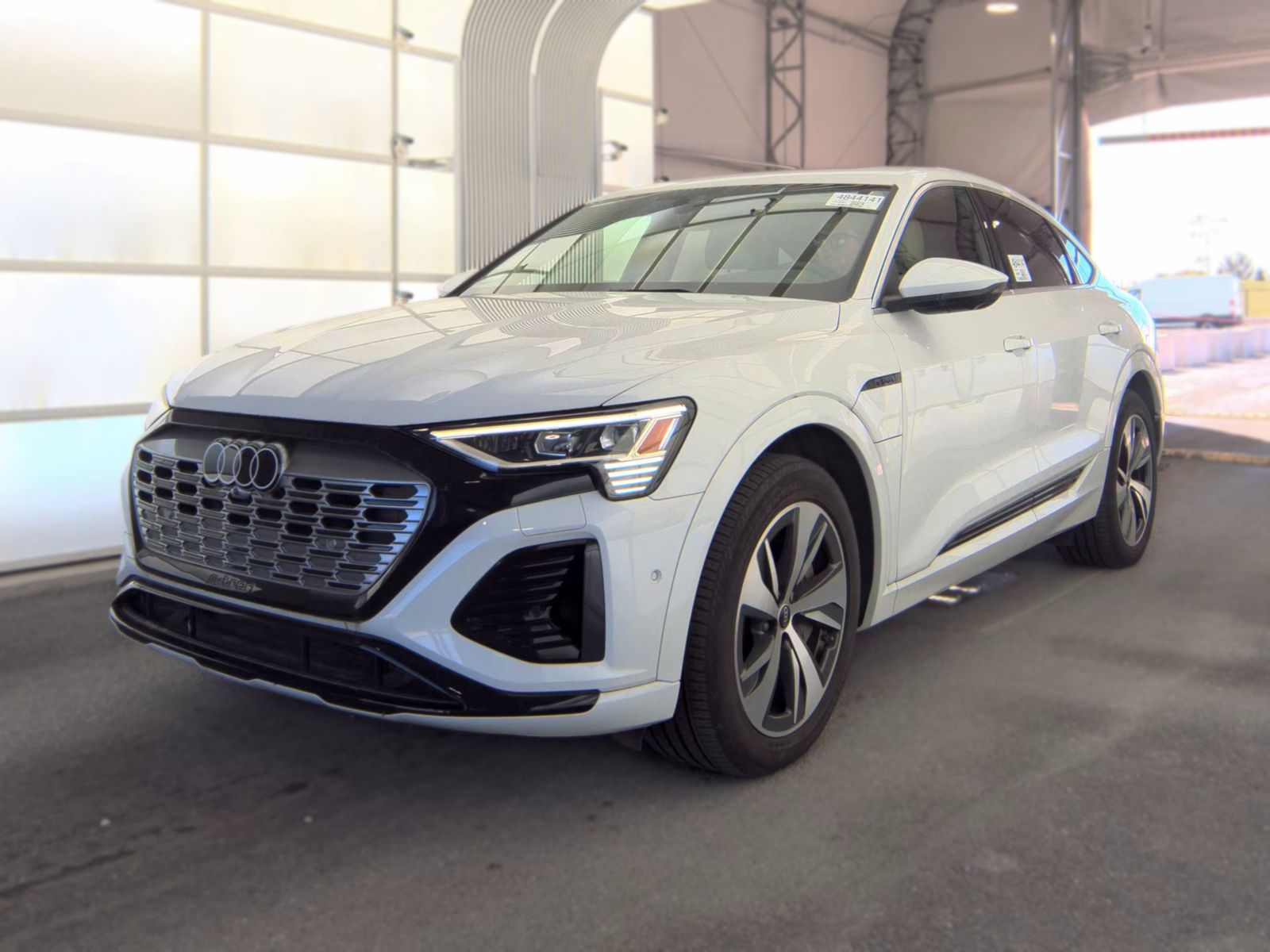 2024 AUDI Q8 E-TRON PREMIUM Plus - 1