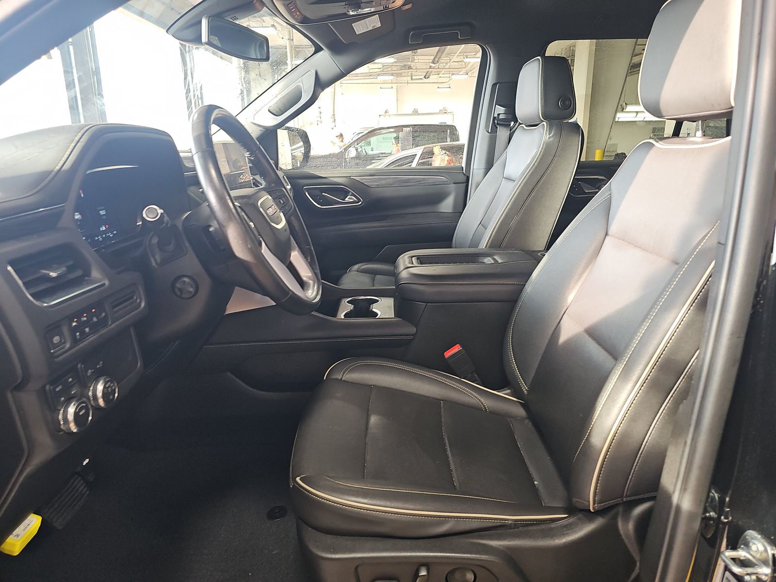2022 GMC YUKON SLT - 1