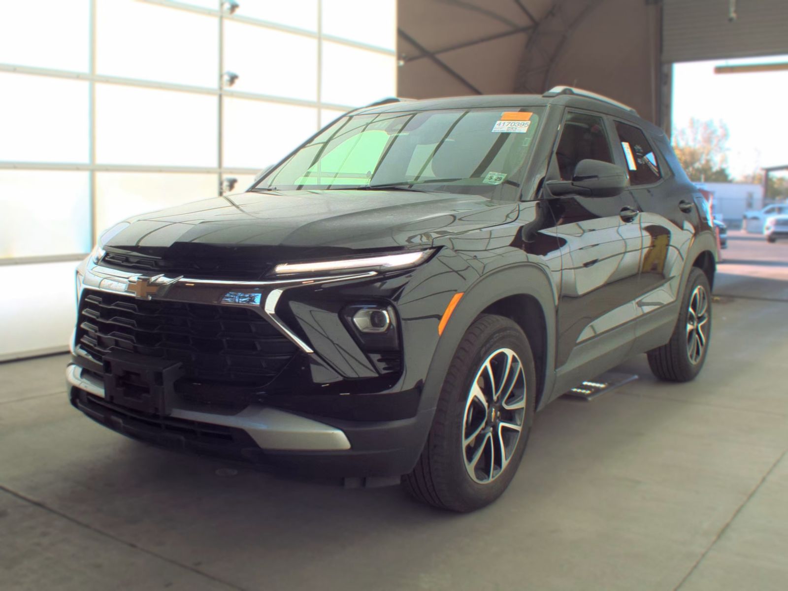 2025 CHEVROLET TRAILBLAZER LT - 1
