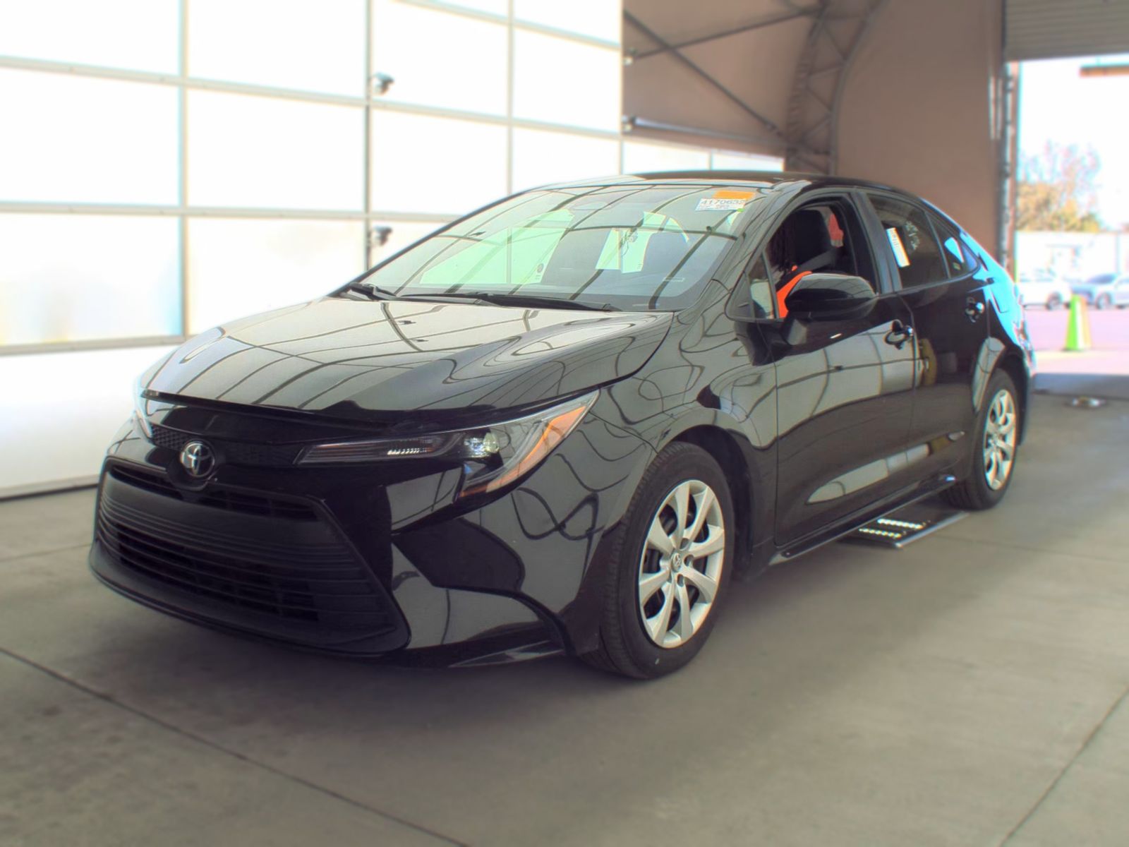 2025 TOYOTA COROLLA LE - 1