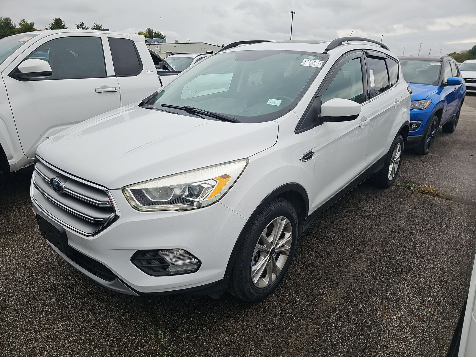 2017 FORD ESCAPE SE - 1
