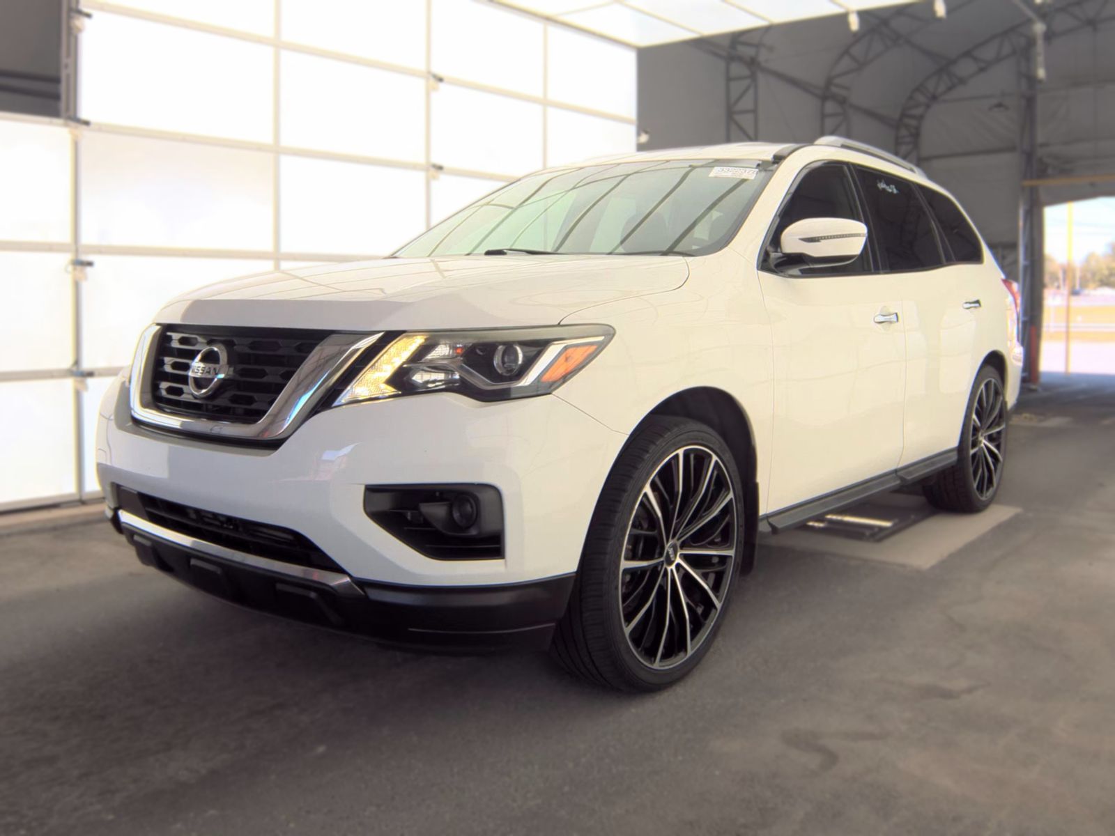 2019 NISSAN PATHFINDER S - 1