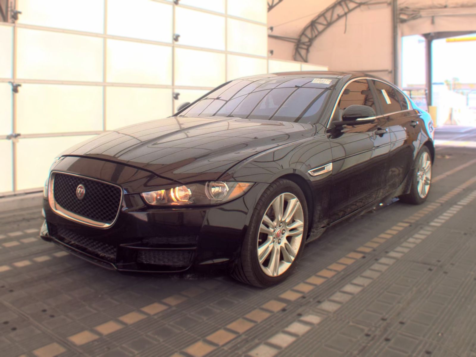 2019 JAGUAR XE 25t - 1