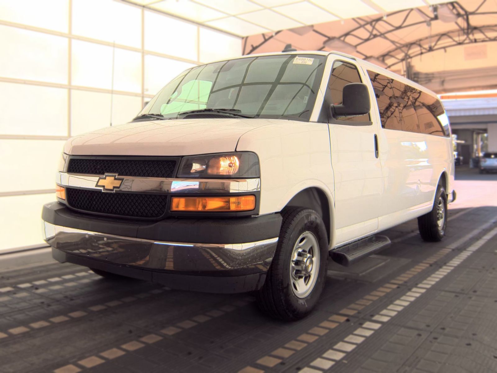 2025 CHEVROLET EXPRESS 3500 LT - 1