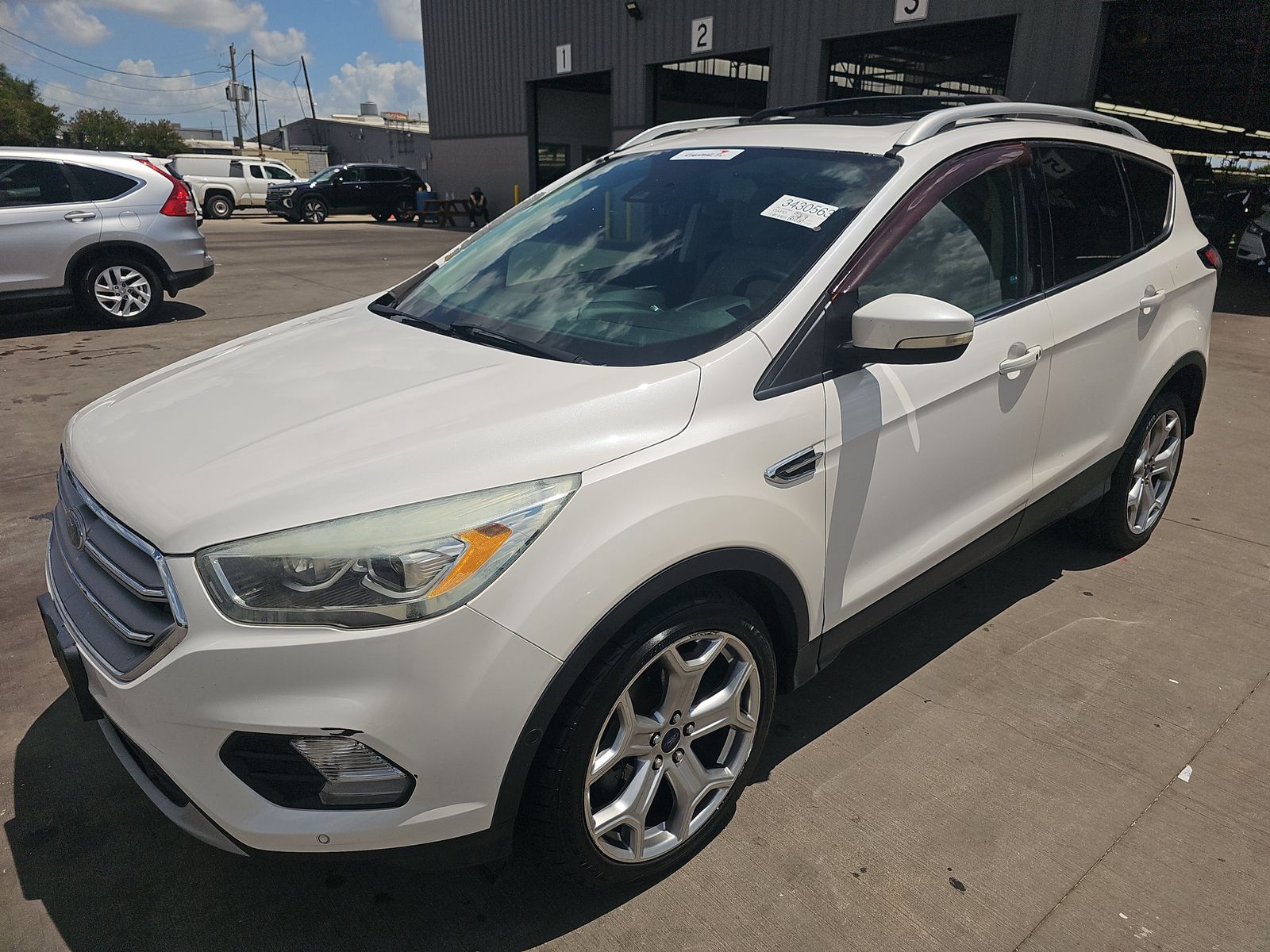 2017 FORD ESCAPE Titanium - 1