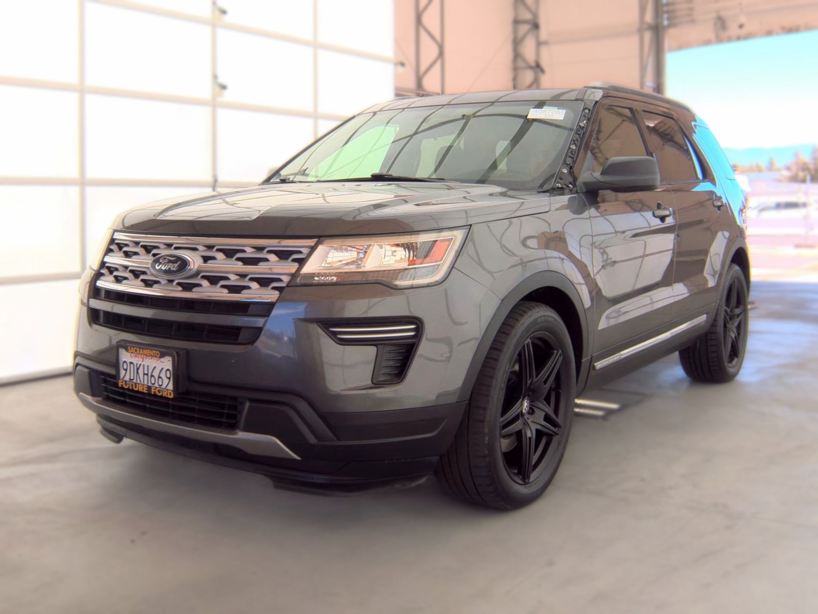 2019 FORD EXPLORER XLT - 1