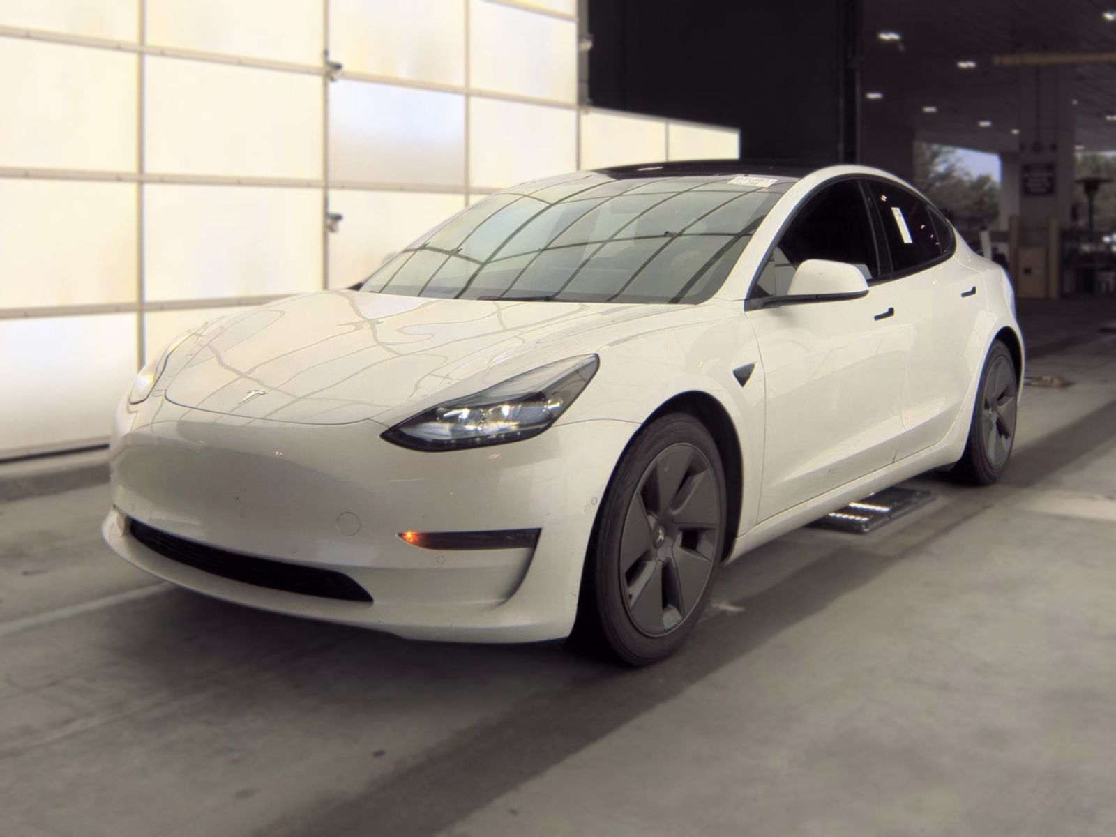 2021 TESLA MODEL 3 STANDARD RANGE Plus - 1