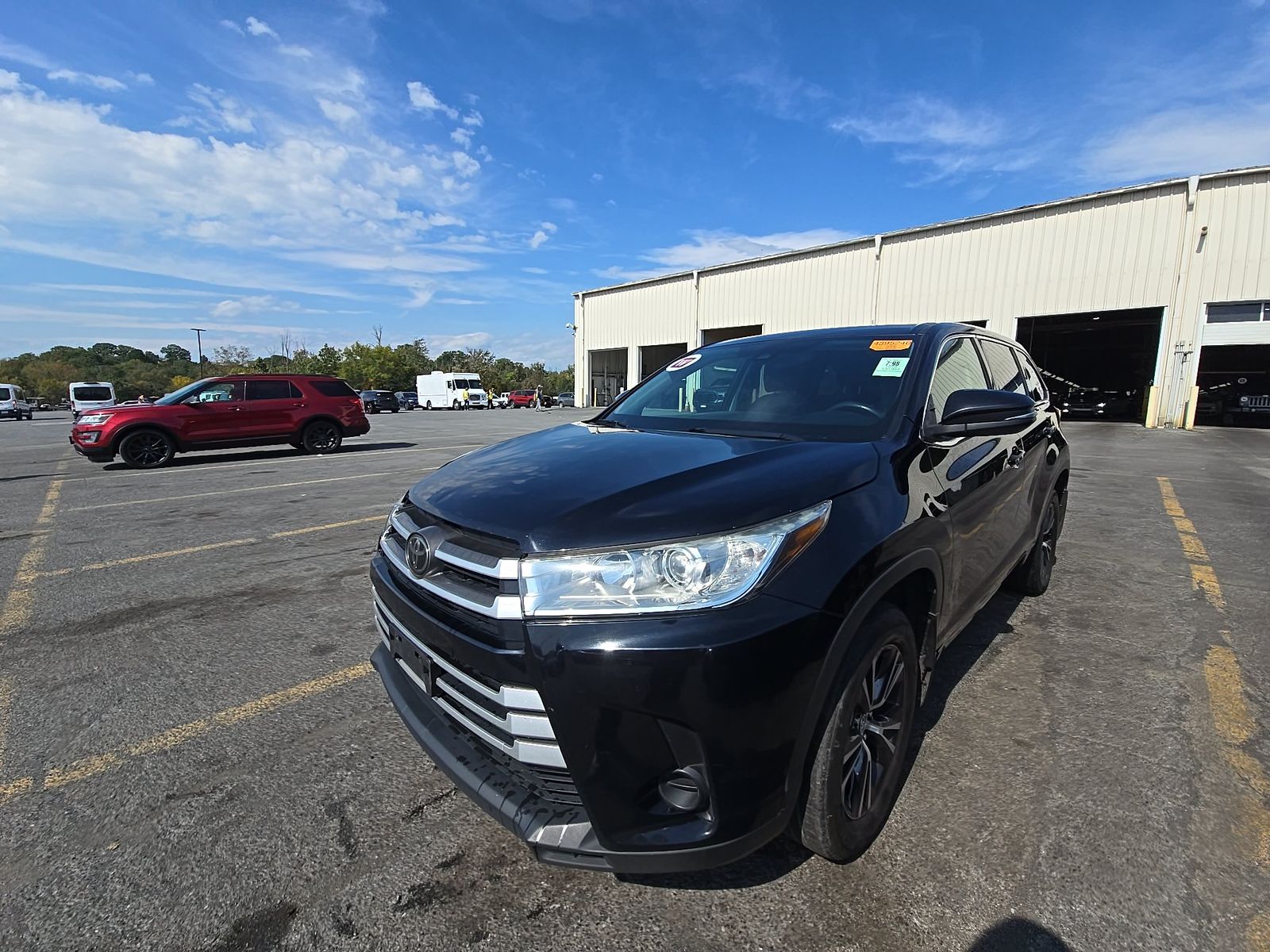 2018 TOYOTA HIGHLANDER LE - 1