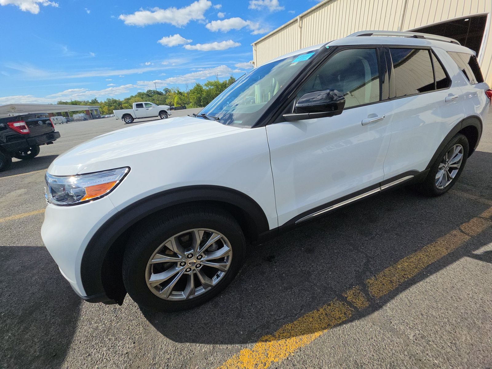 2023 FORD EXPLORER Limited - 1