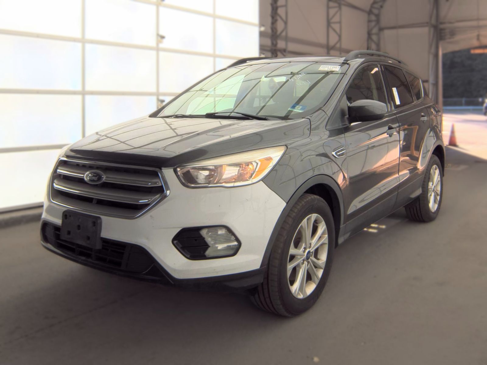 2018 FORD ESCAPE SE - 1