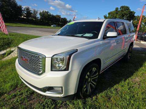 2017 GMC YUKON XL Denali - 1