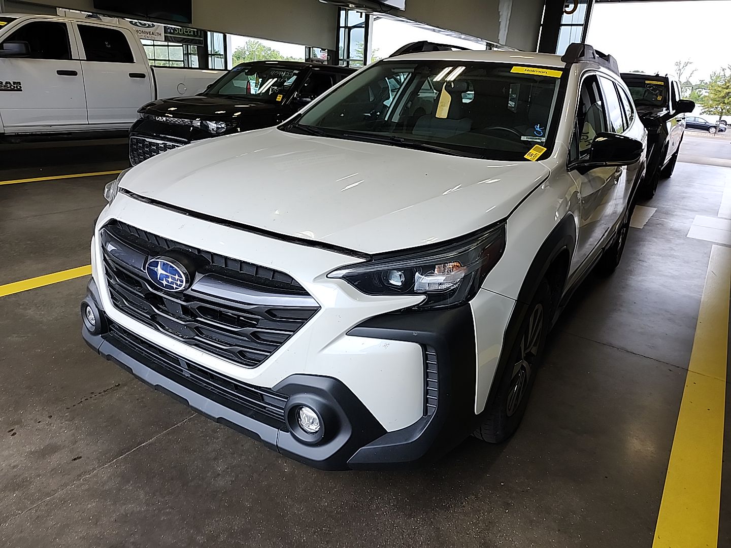 2023 SUBARU OUTBACK Premium - 1