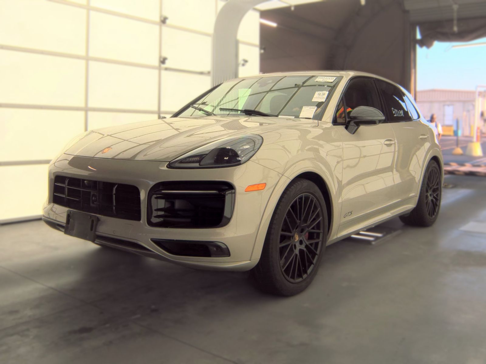 2023 PORSCHE CAYENNE GTS - 1