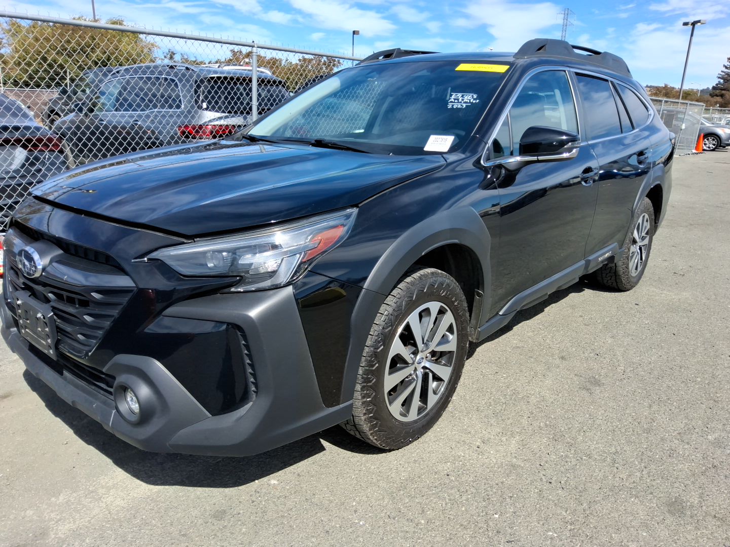 2023 SUBARU OUTBACK Premium - 1